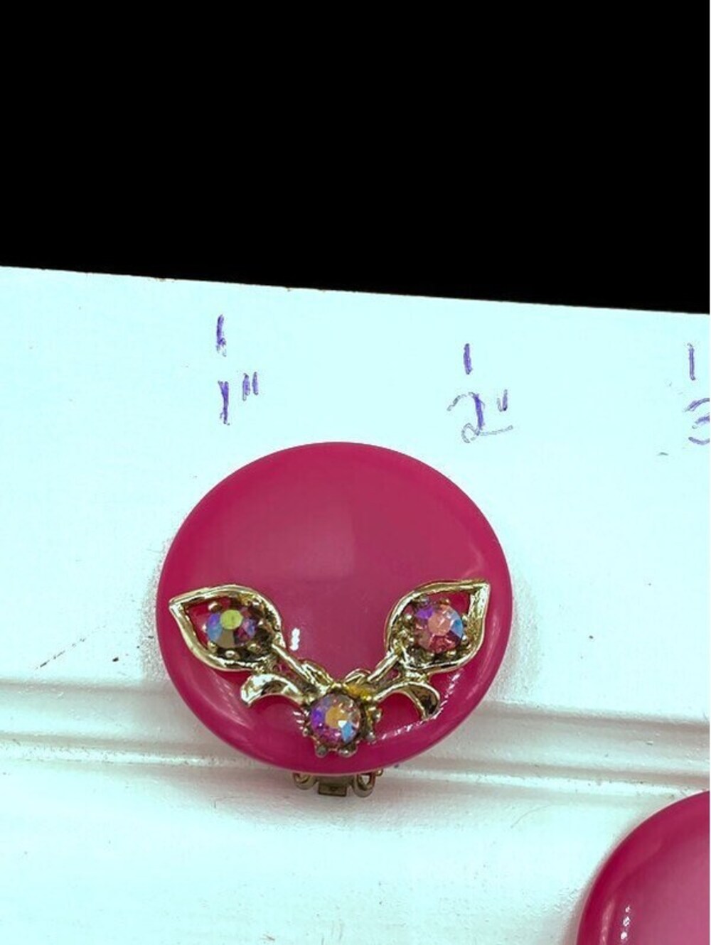 Vintage Pink Aurora Borealis Crystal Clip Earrings - Lightweight Bubble Gum Pink - Picture 5 of 5
